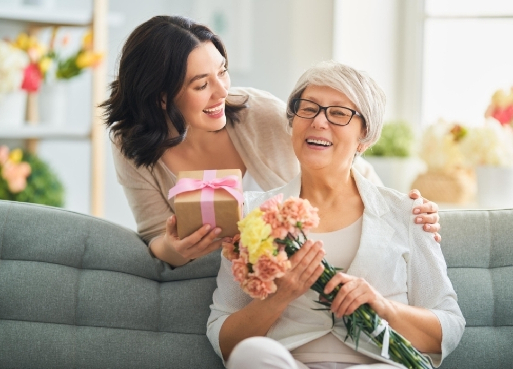 Presentes que sua mãe idosa gostaria de receber neste Dia das Mães